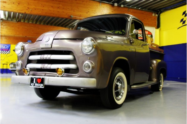 Pickup dodge job-rated 5 WINDOWS 1955