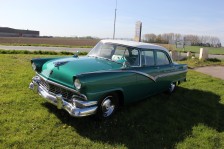 Ford Fairlane 1956